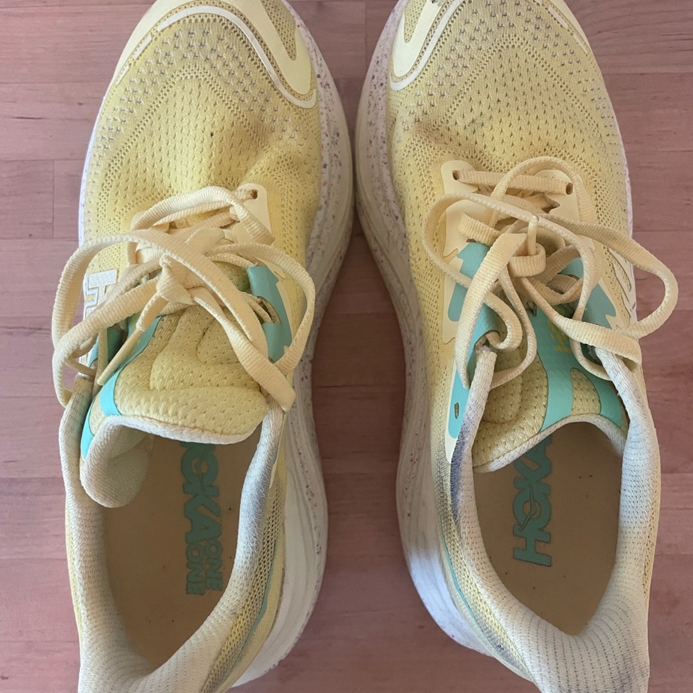 Hoka Skyward x, Women’s Sz 8 - Picture 3 of 3